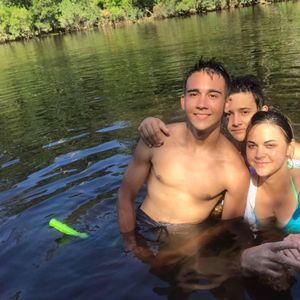 Meet your Posher, Hunter